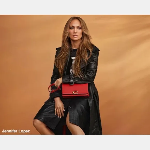 New! Bandit Shoulder Bag in Silver/Black - Picture 8 of 10